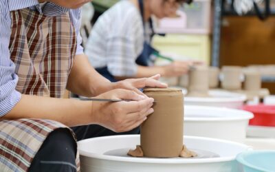 
Místo tabletů plastelína: Jak waldorfské školy rozvíjejí kreativitu a připravují děti na budoucnost